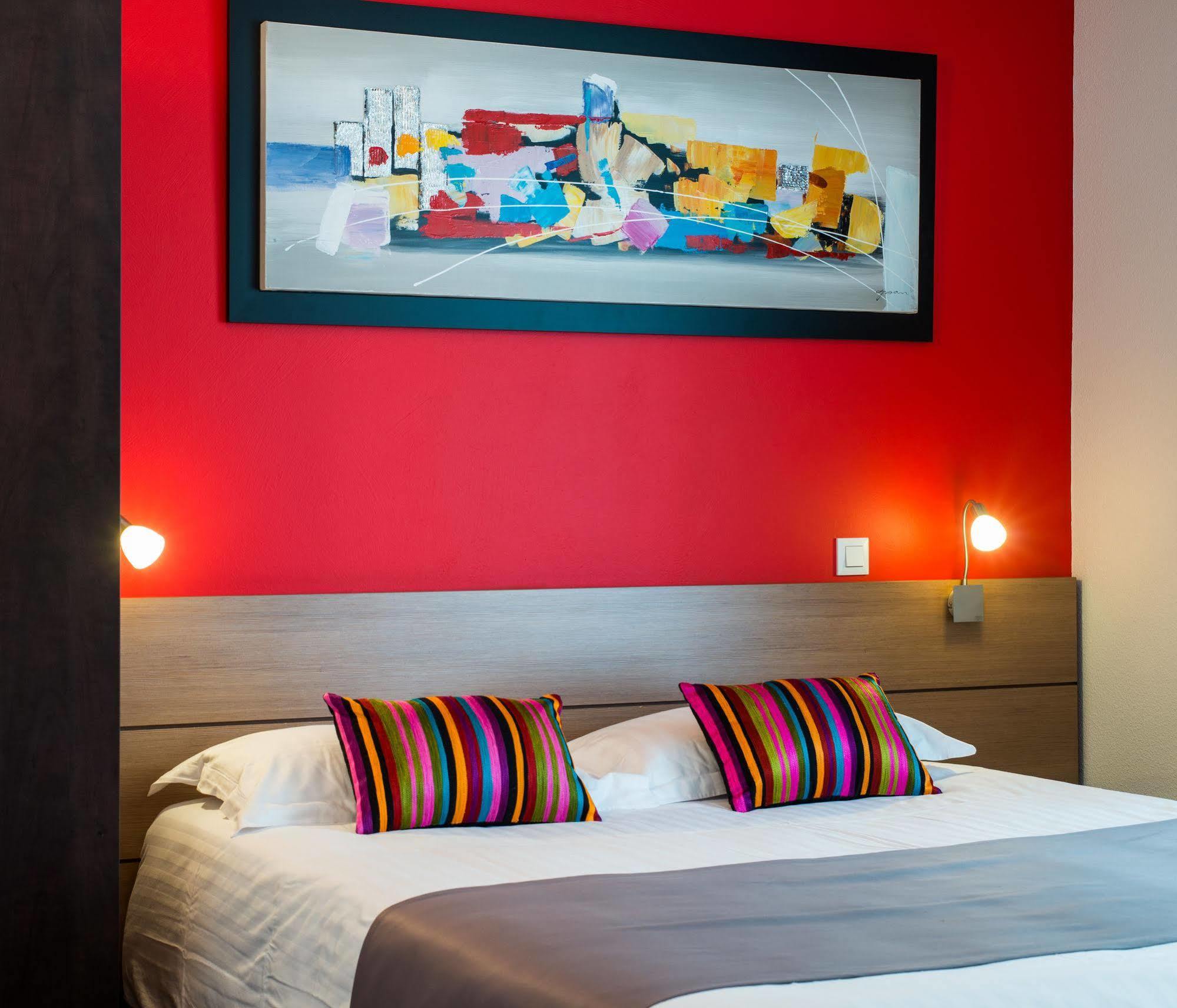 Mercure Centre Hotel 4*